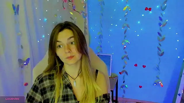 Sweet me  online show from July 10, 2026, 6:19 pm