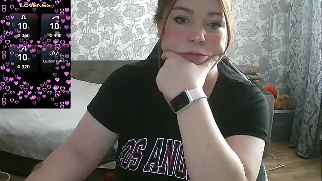 Snapshot of Sabrina_Poison chatting on September 15, 2025, 8:04 am Sabrina Poison online show from September 15, 2025, 8:04 am