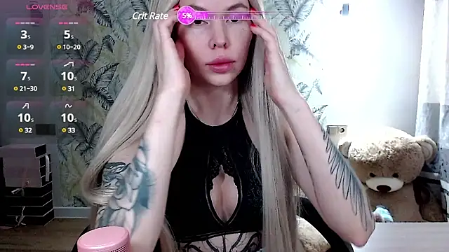 Marmalade Fox online show from February 5, 2025, 1:37 am