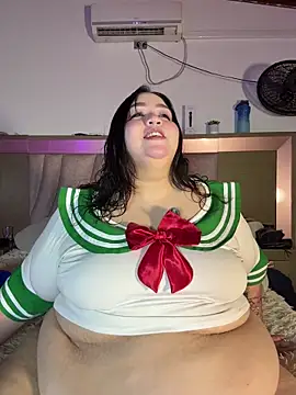 Snapshot of Venus_queenn chatting on October 25, 2025, 2:22 am Venus queenn online show from October 25, 2025, 2:22 am