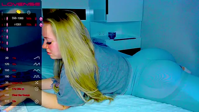 kitti kaattt online show from November 29, 2025, 10:15 am