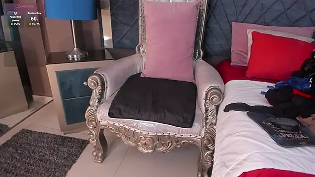 Janna Rousse  online show from September 24, 2025, 11:50 am