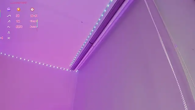 Oriana Guzman online show from March 15, 2026, 4:52 am