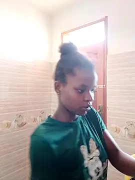 hotgal1112 online show from January 9, 2026, 8:43 am