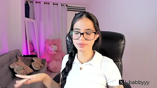 i babbyyyy online show from March 5, 2025, 4:45 am