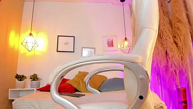 kleo helenos online show from September 30, 2025, 3:56 am