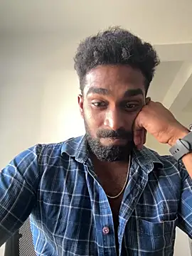 Handsomehunk 4U online show from December 23, 2025, 8:13 am