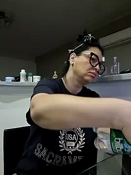 Milf Abigail online show from October 5, 2025, 2:13 am