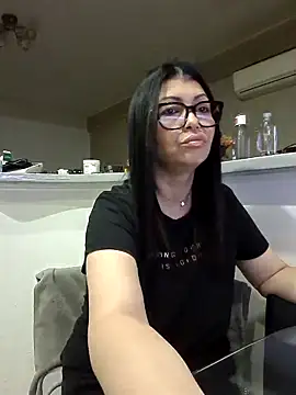 Milf Abigail online show from October 11, 2025, 11:28 pm