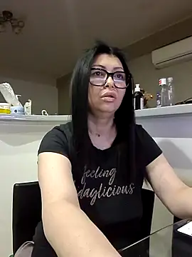 Milf Abigail online show from January 12, 2026, 2:18 am