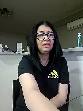 Milf Abigail online show from May 22, 2026, 3:04 am