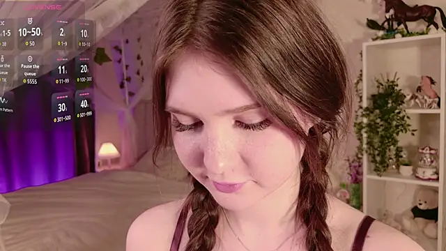 LeraKit online show from April 21, 2026, 4:02 pm