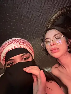 Snapshot of ORLA86 chatting on October 4, 2025, 12:23 am ORLA86 online show from October 4, 2025, 12:23 am