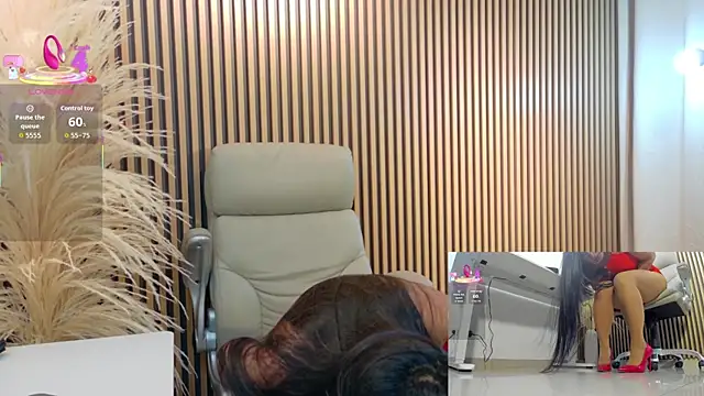 lulu 072 online show from November 26, 2025, 12:21 am