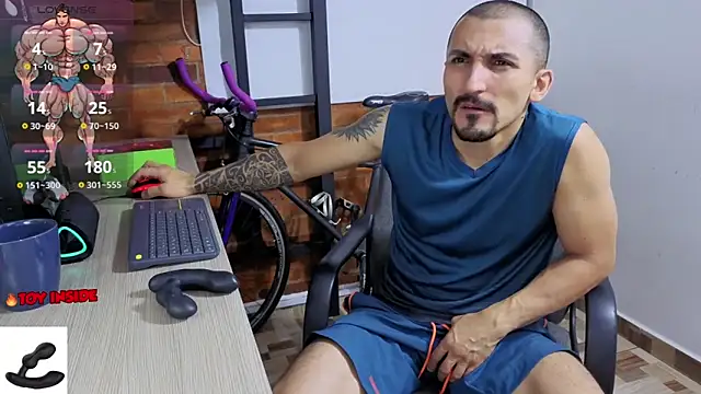 Snapshot of Marck_Muscle chatting on February 26, 2026, 12:10 am Marck Muscle online show from February 26, 2026, 12:10 am