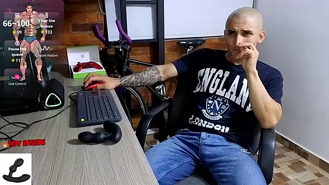 Snapshot of Marck_Muscle chatting on January 19, 2026, 3:21 am Marck Muscle online show from January 19, 2026, 3:21 am