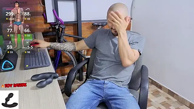 Snapshot of Marck_Muscle chatting on February 16, 2026, 2:54 am Marck Muscle online show from February 16, 2026, 2:54 am