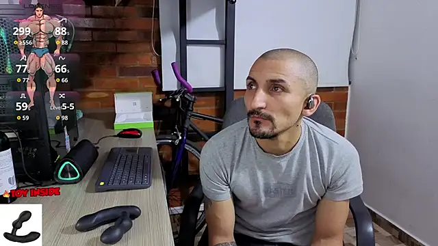 Snapshot of Marck_Muscle chatting on February 20, 2026, 6:26 am Marck Muscle online show from February 20, 2026, 6:26 am