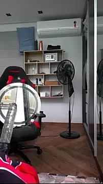 BodyandlegginLover online show from September 26, 2025, 8:21 am