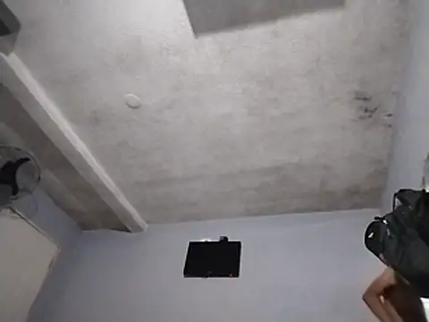 UncutToyBoy23cm online show from January 12, 2026, 5:03 am