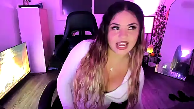 MelSaunders online show from November 22, 2025, 11:36 pm