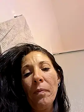 gorgeous11 online show from November 7, 2025, 8:19 am