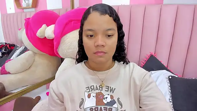 ISABELLA 020 online show from December 16, 2025, 12:20 pm