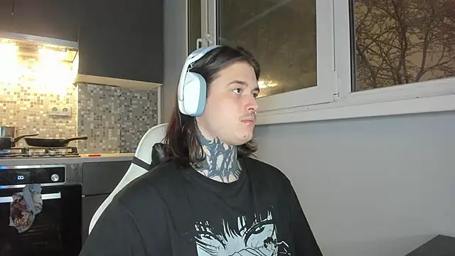 Snapshot of _torfin_ chatting on December 14, 2024, 10:39 pm torfin online show from December 14, 2024, 10:39 pm