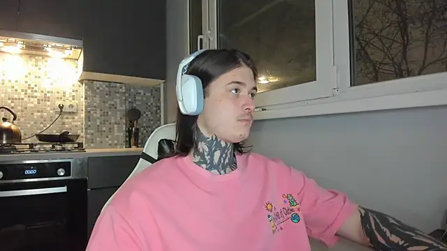 Snapshot of _torfin_ chatting on December 19, 2024, 8:23 pm torfin online show from December 19, 2024, 8:23 pm