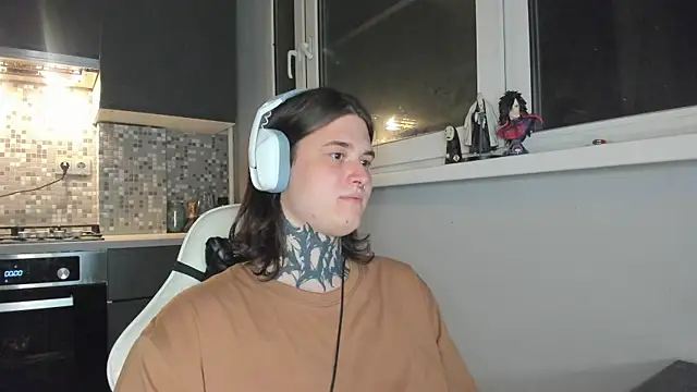 Snapshot of _torfin_ chatting on February 16, 2025, 10:22 pm torfin online show from February 16, 2025, 10:22 pm