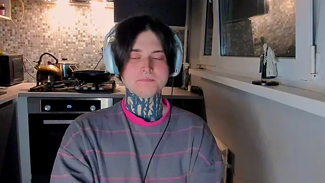 Snapshot of _torfin_ chatting on February 23, 2026, 9:59 pm torfin online show from February 23, 2026, 9:59 pm