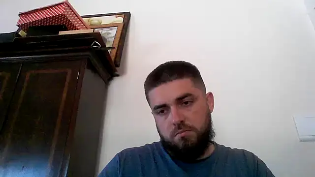 Dat1994 online show from February 11, 2025, 4:35 pm