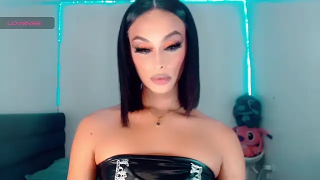  Riannagarcia  online show from November 5, 2025, 3:31 am