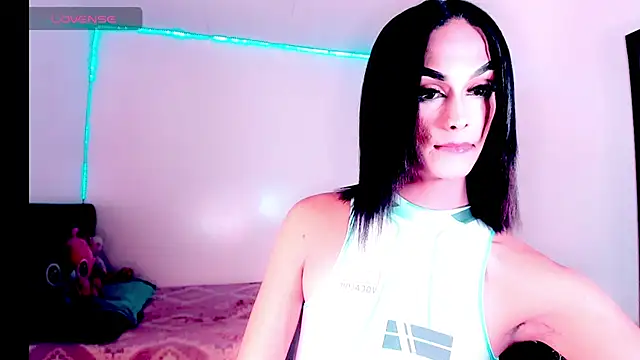 Snapshot of _Riannagarcia_ chatting on February 1, 2026, 3:27 am Riannagarcia online show from February 1, 2026, 3:27 am