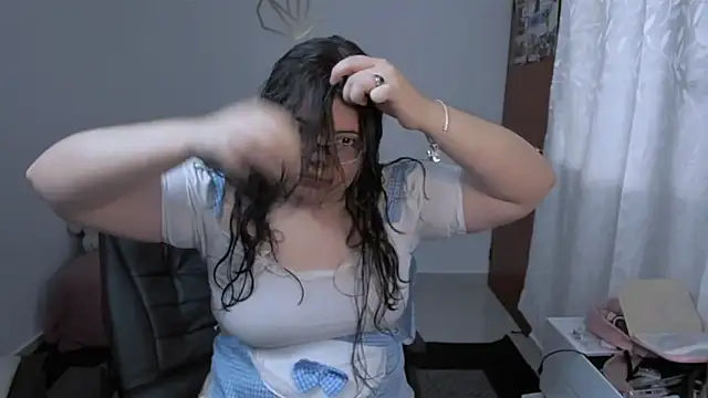 Snapshot of Aria_Fullbuster chatting on February 3, 2026, 8:47 pm Aria Fullbuster online show from February 3, 2026, 8:47 pm