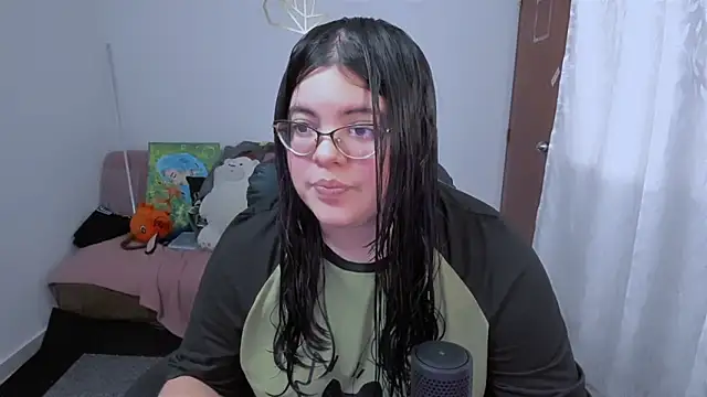 Aria Fullbuster online show from November 11, 2025, 9:42 pm