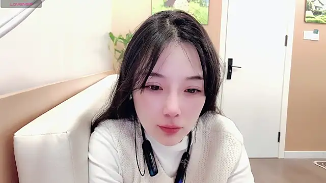 AKiKi711 online show from February 4, 2026, 4:24 pm