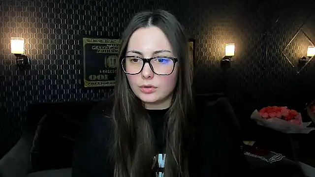 Snapshot of _extraterrestrial_ chatting on October 2, 2025, 6:33 pm  extraterrestrial  online show from October 2, 2025, 6:33 pm