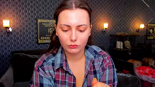 Snapshot of _extraterrestrial_ chatting on October 18, 2025, 3:14 pm  extraterrestrial  online show from October 18, 2025, 3:14 pm