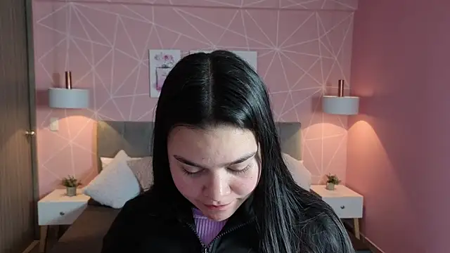 Snapshot of zara__sweet chatting on July 15, 2026, 2:13 pm zara sweet online show from July 15, 2026, 2:13 pm
