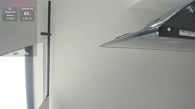 Kylie2211 online show from March 12, 2026, 2:21 pm