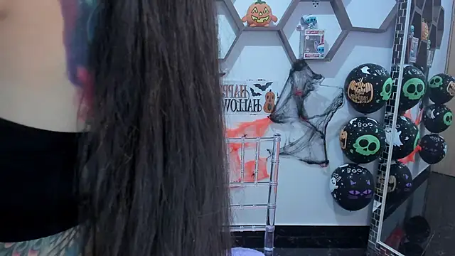 SharonSander online show from October 22, 2025, 11:03 pm