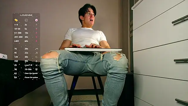 ChristianLevine  online show from March 31, 2026, 6:04 am