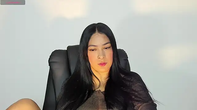 Snapshot of bella_hadid1_ chatting on July 25, 2026, 11:11 pm bella hadid1 online show from July 25, 2026, 11:11 pm