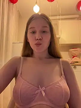 Eva Weyne online show from March 27, 2026, 8:54 pm