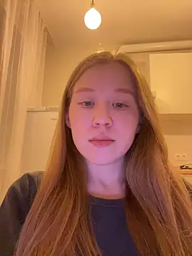 Eva Weyne online show from March 2, 2026, 8:05 pm