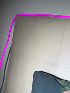 Sweet  Milly online show from April 13, 2026, 5:17 pm