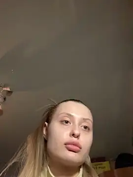 Sweet  Milly online show from March 8, 2026, 5:49 pm