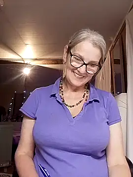 Snapshot of irinamaux chatting on October 31, 2025, 3:08 pm irinamaux online show from October 31, 2025, 3:08 pm