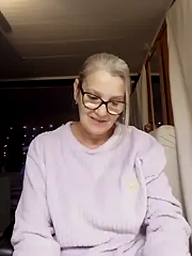 Snapshot of irinamaux chatting on November 1, 2025, 6:08 am irinamaux online show from November 1, 2025, 6:08 am